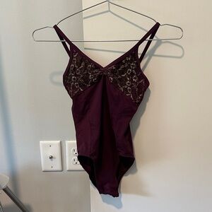 Ainsliewear Pinched Front Lace Eggplant Camisole Leotard, size Petite